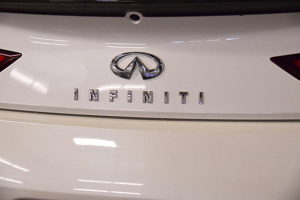 Used 2022 INFINITI Q60 3.0t Luxe w/ Essential Package AWD/4WD image 13