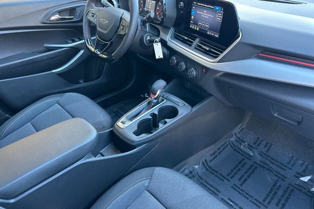 New 2026 Chevrolet Trax RS w/ Sunroof Package FWD image 21