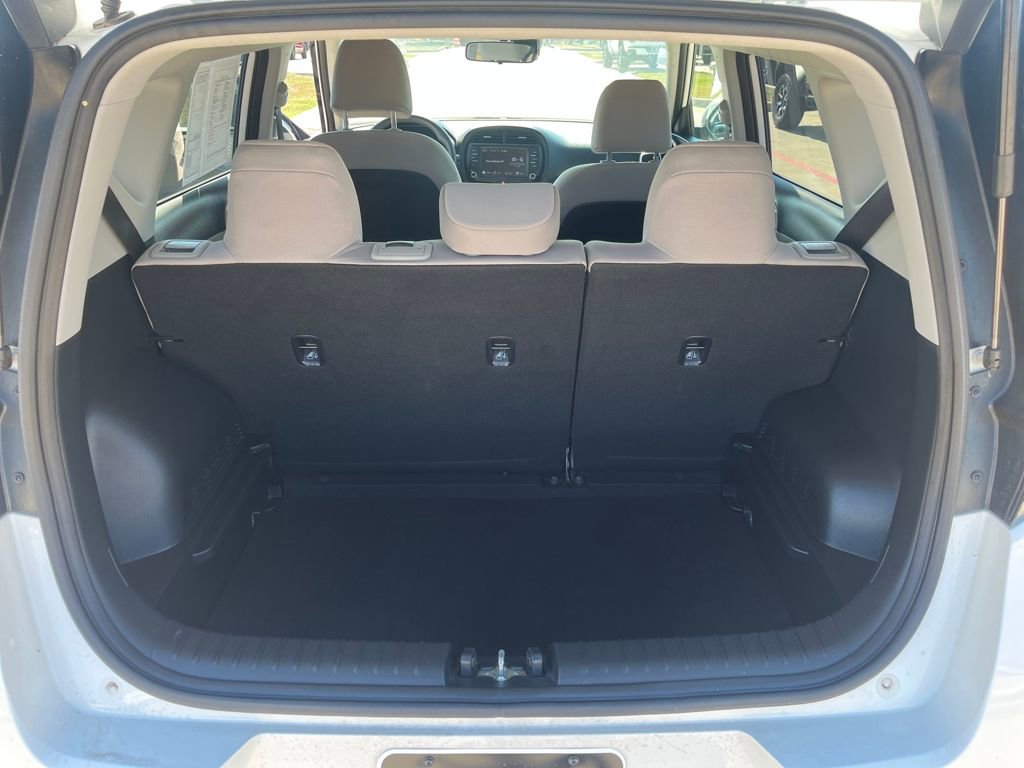 Used 2023 Kia Soul LX image 27