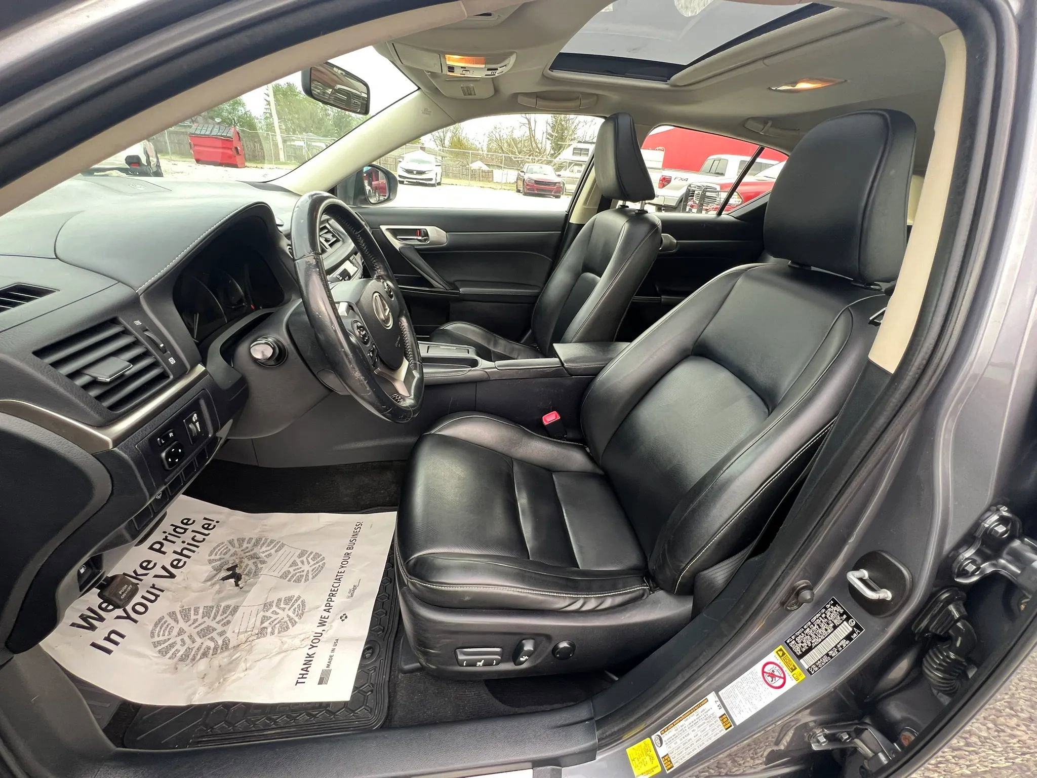 Used 2014 Lexus CT 200h w/ Seat Comfort Package image 11