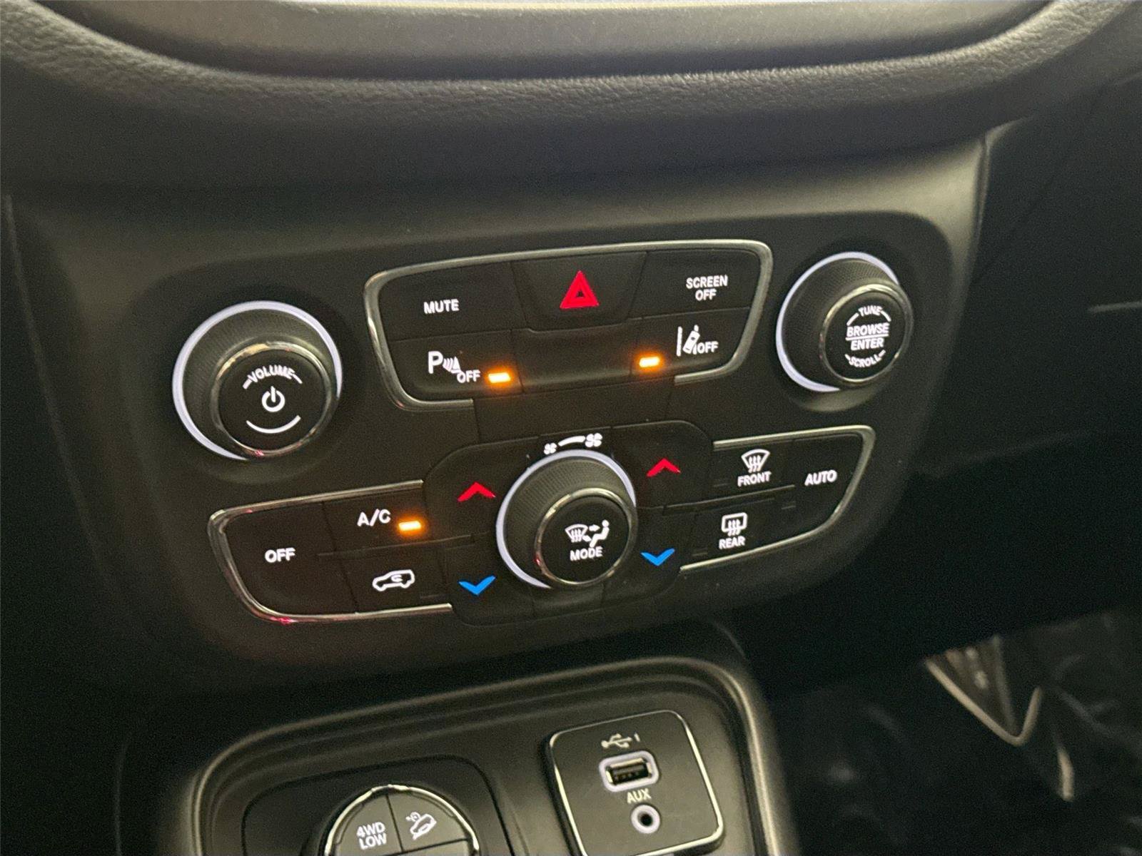 Used 2021 Jeep Compass Trailhawk AWD/4WD image 24