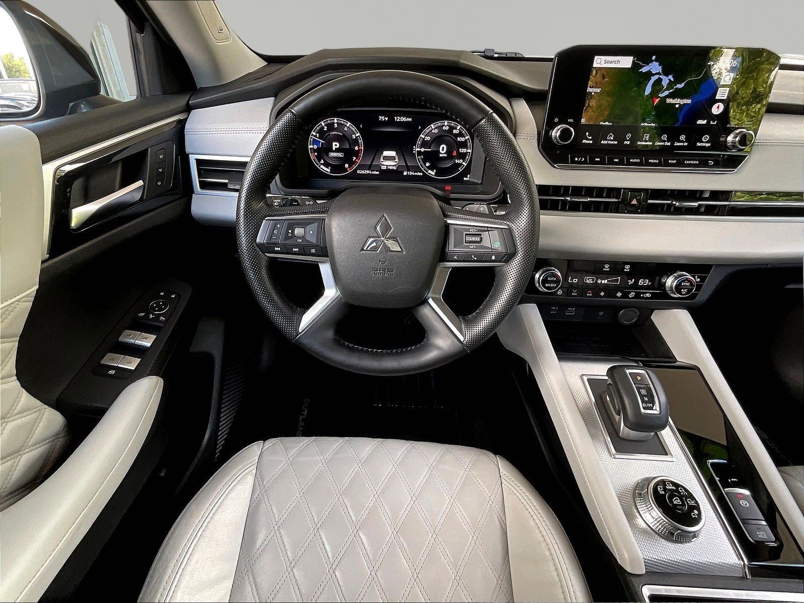 Used 2023 Mitsubishi Outlander SEL FWD image 8