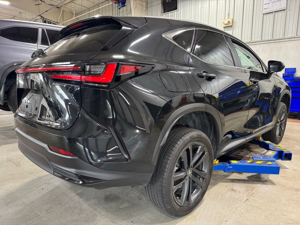 Used 2024 Lexus NX 450h+ AWD w/ Vision Package image 4