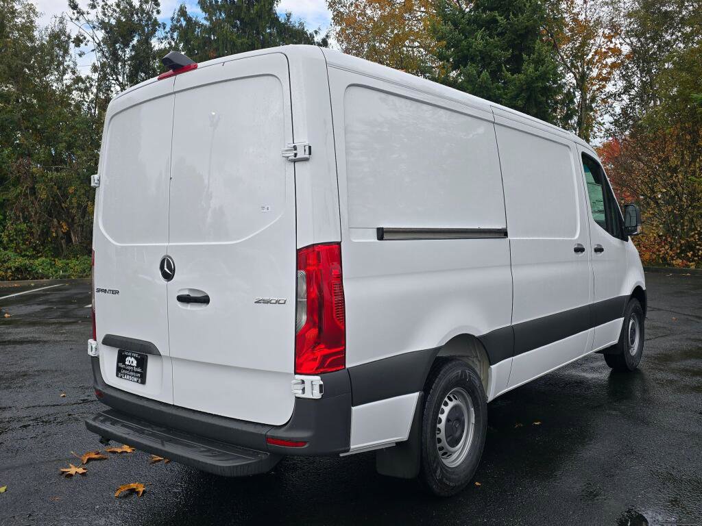 New 2026 Mercedes-Benz Sprinter 144 Cargo image 6