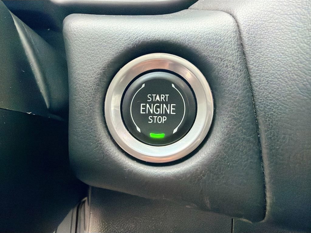 Used 2024 Chevrolet Tahoe LT image 38