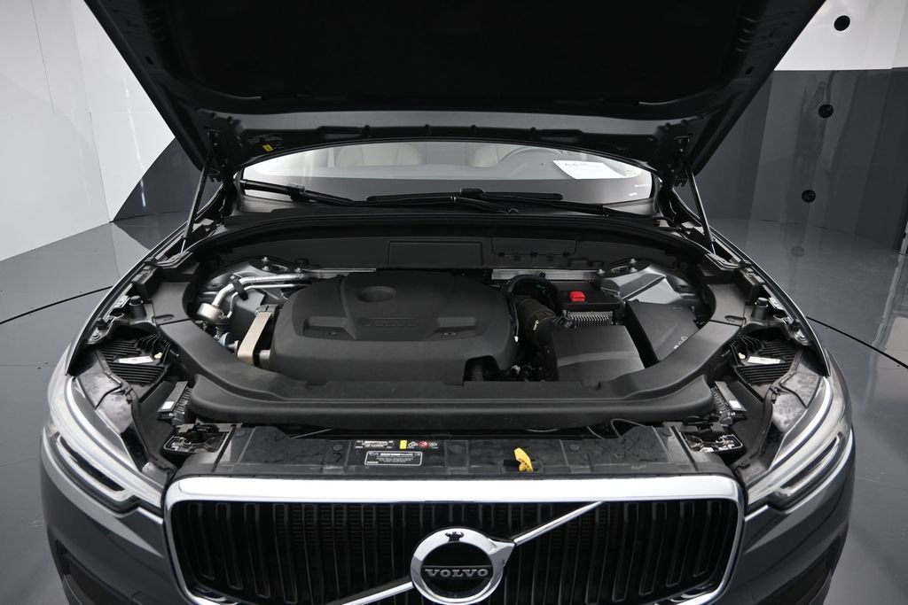 Used 2020 Volvo XC60 T6 Momentum AWD/4WD image 28