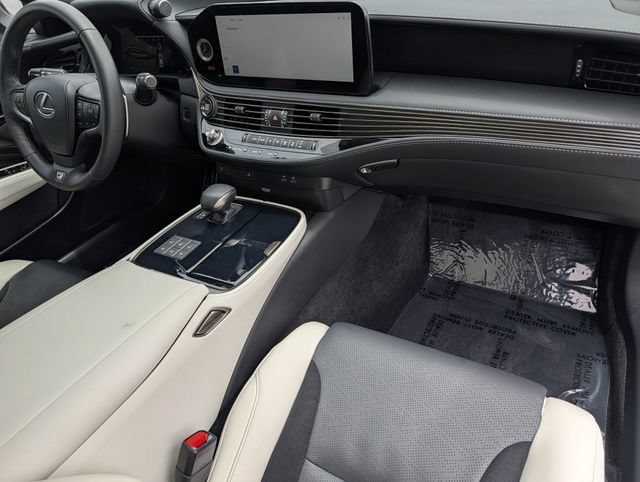 Used 2024 Lexus LS 500 F Sport AWD/4WD image 37