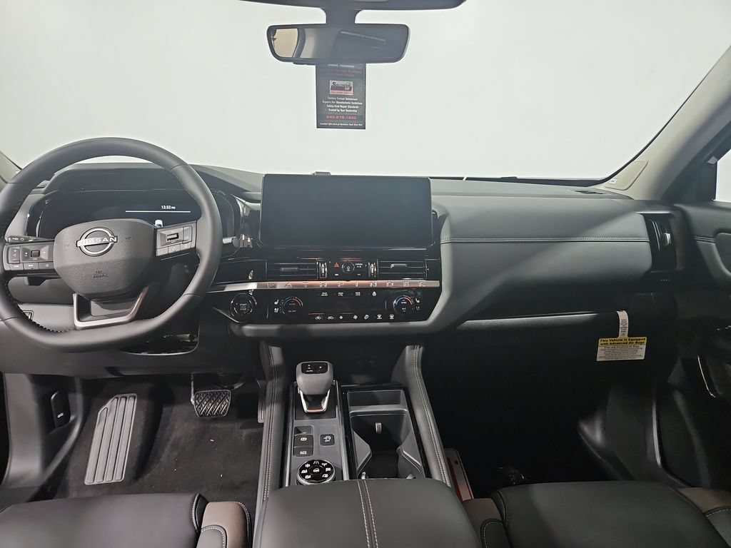 New 2026 Nissan Pathfinder Platinum w/ Cargo Package AWD/4WD image 18
