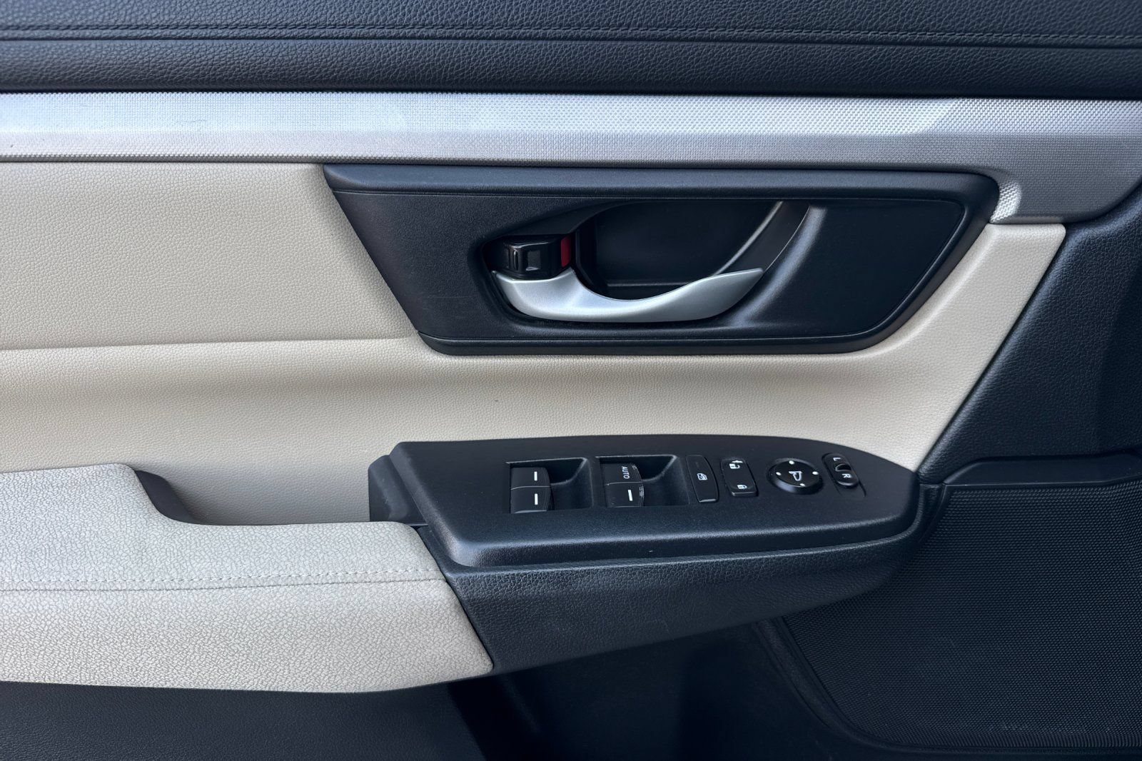 Certified 2019 Honda CR-V LX image 11
