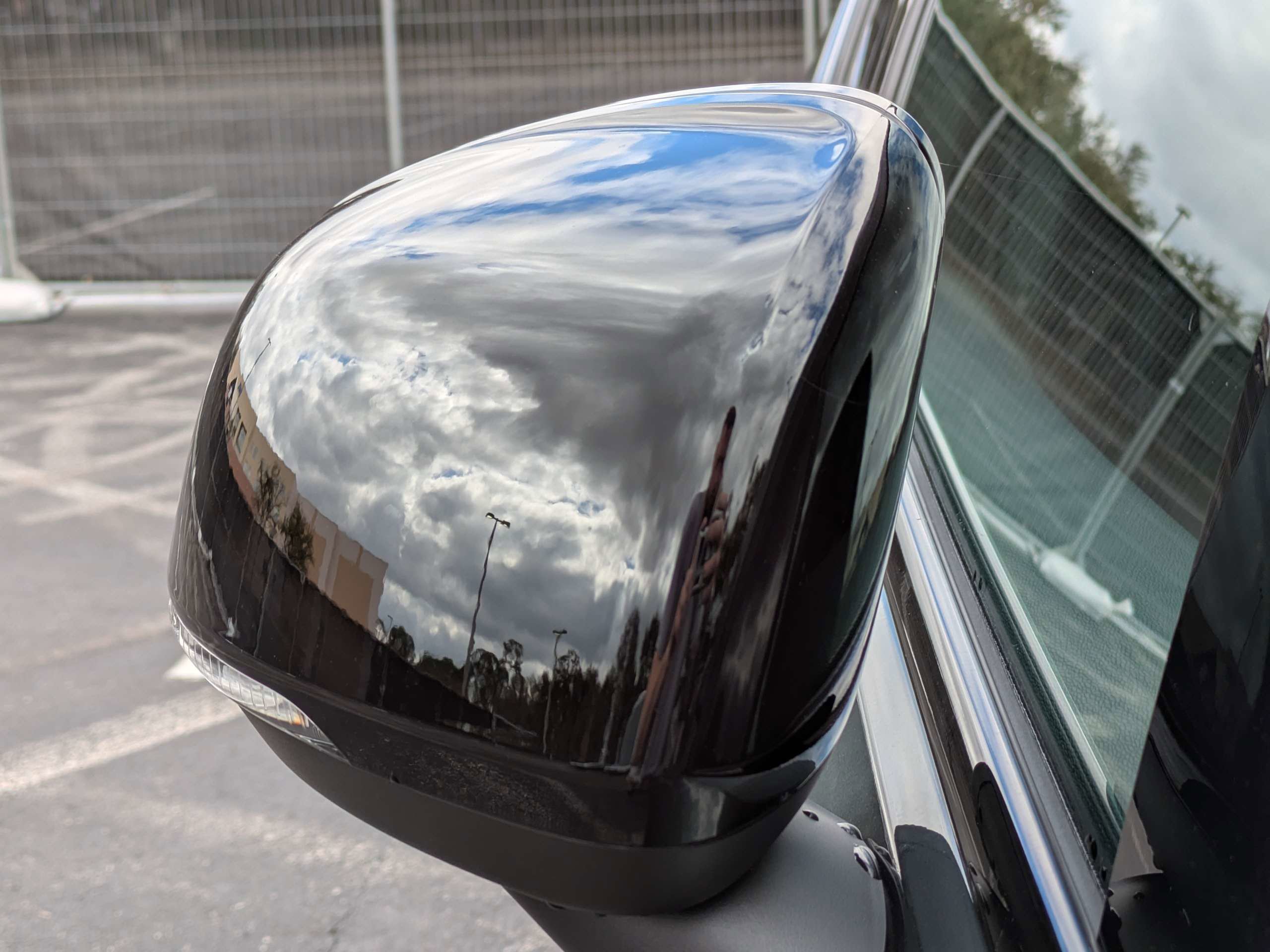 New 2026 Volvo XC40 B5 Ultra w/ Protection Package Premier image 12