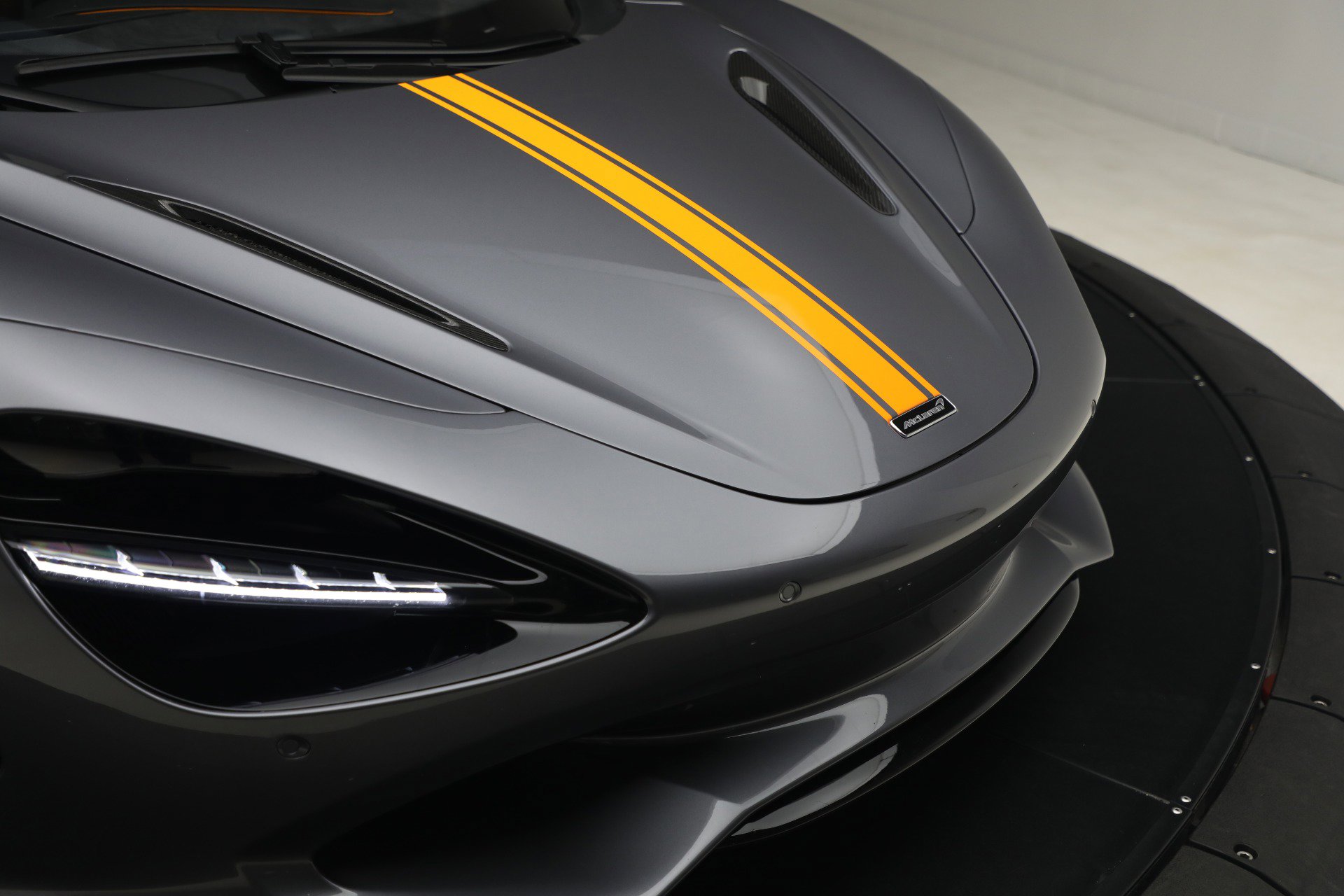 Used 2024 McLaren 750S image 35