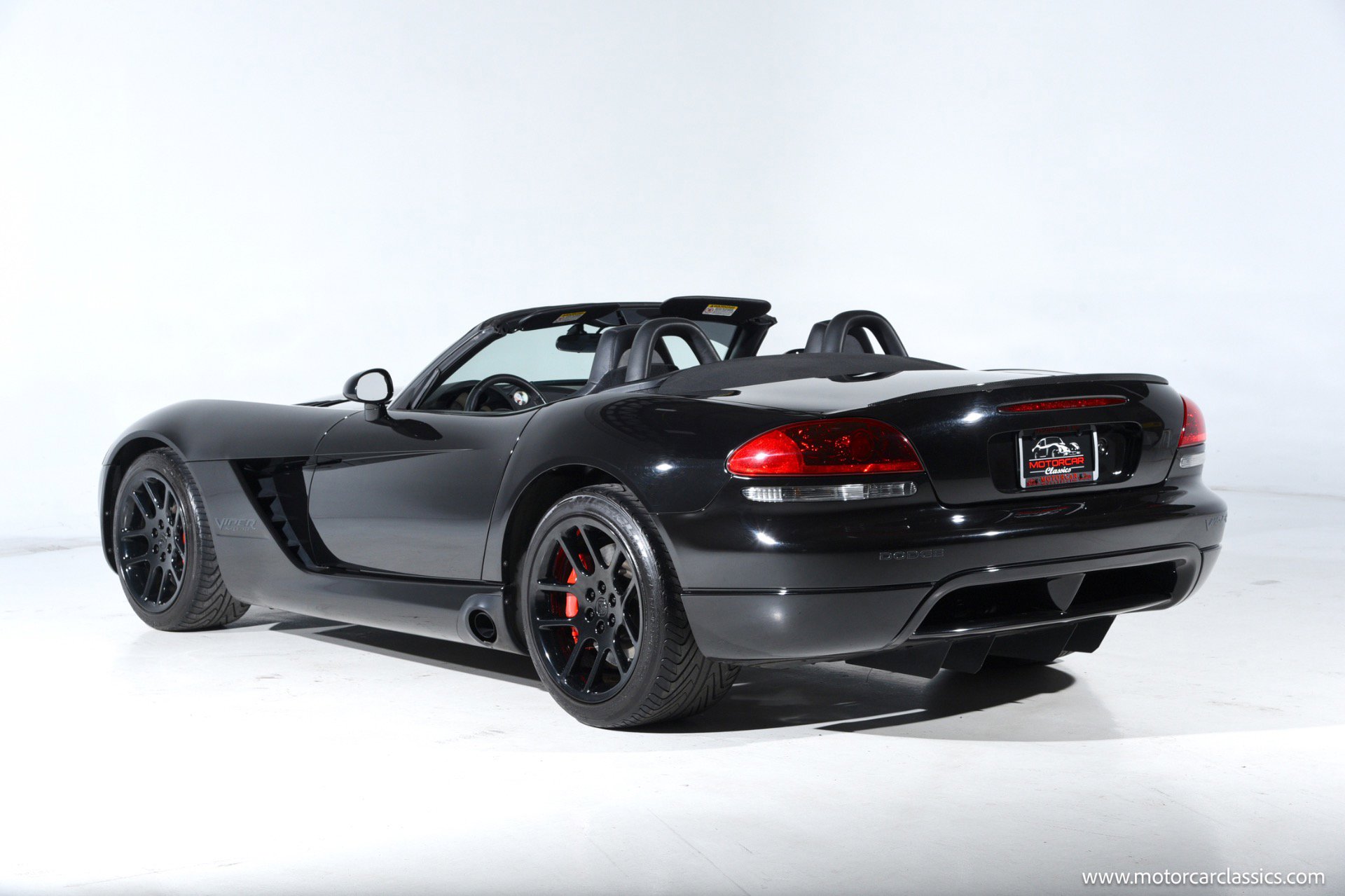 Used 2004 Dodge Viper SRT-10 RWD image 4
