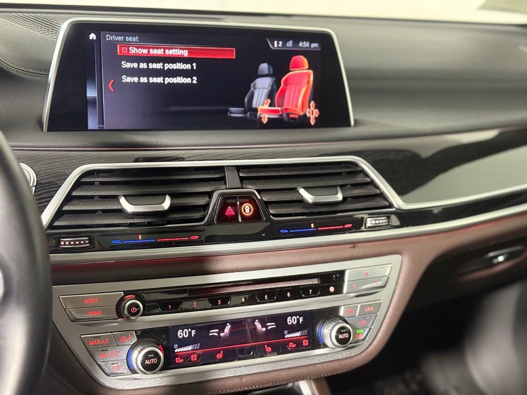 Used 2018 BMW 750i xDrive AWD/4WD image 13