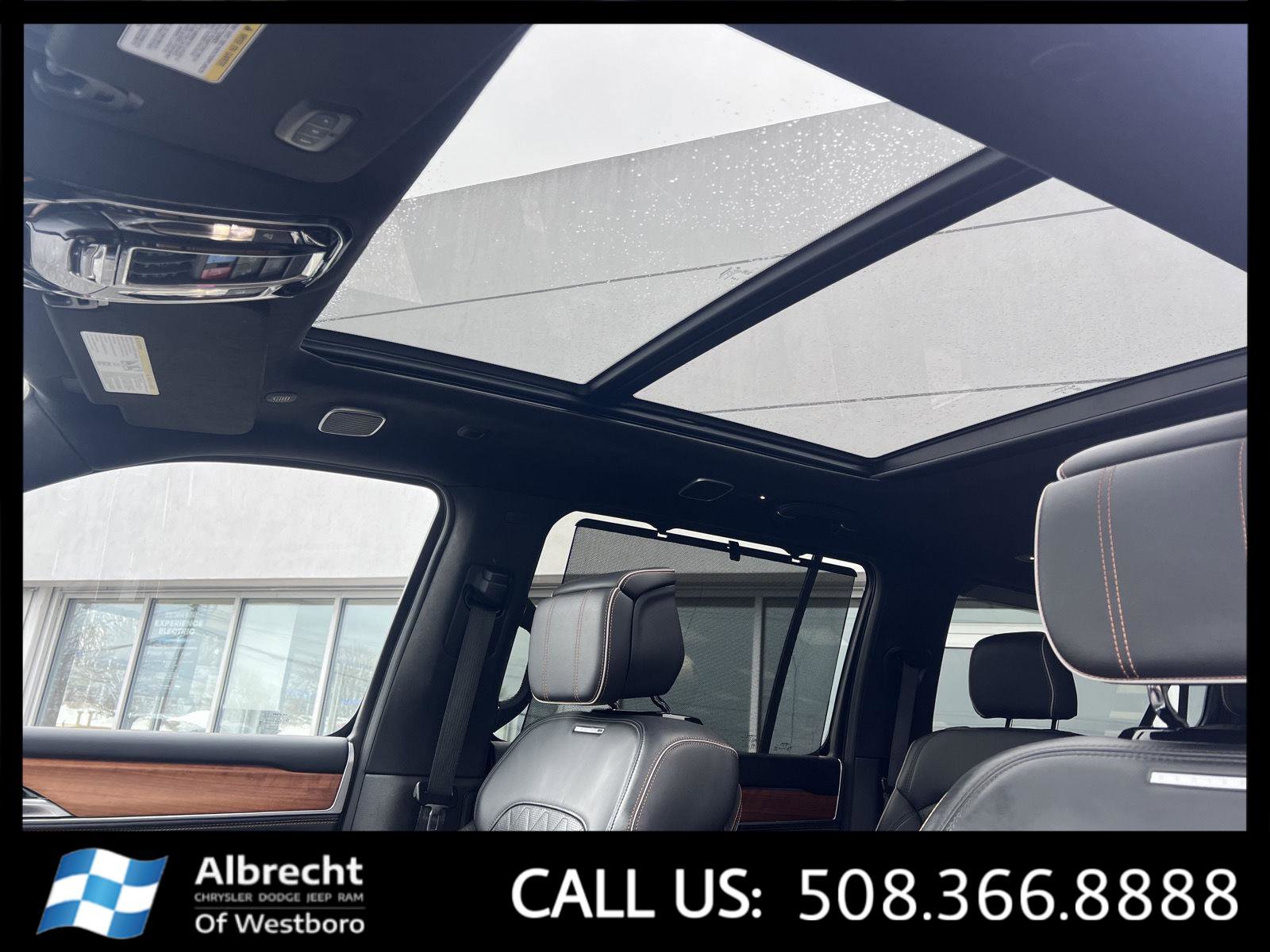 Used 2024 Jeep Grand Wagoneer L Series III image 32