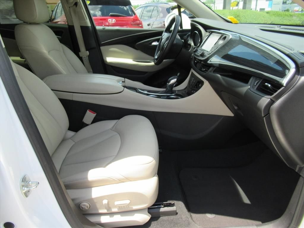 Used 2017 Buick Envision Essence FWD image 10
