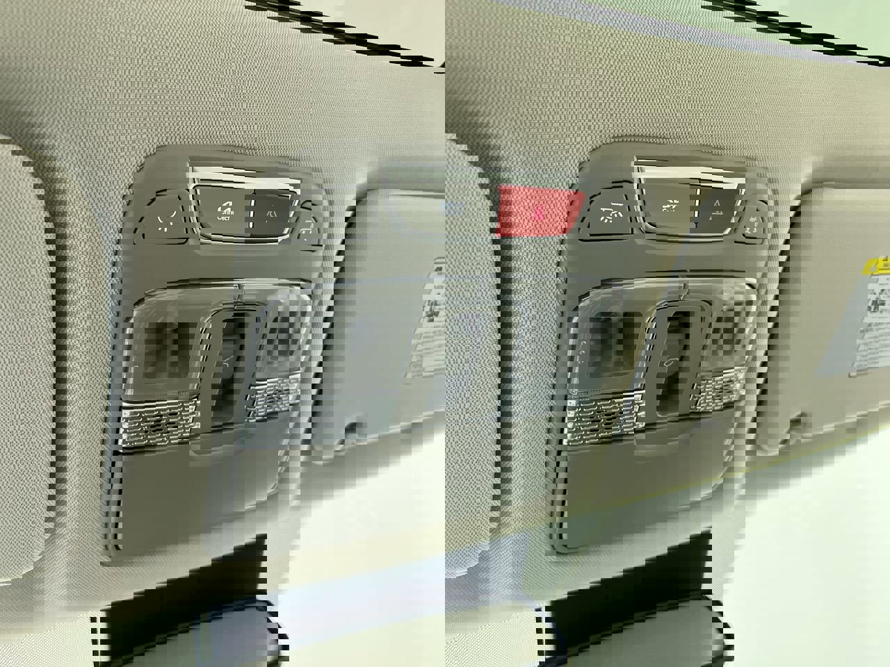 Certified 2024 Kia Telluride EX w/ EX Captain's Chair Package FWD image 17