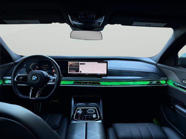 Used 2024 BMW 760i xDrive w/ Premium Package 2 image 12