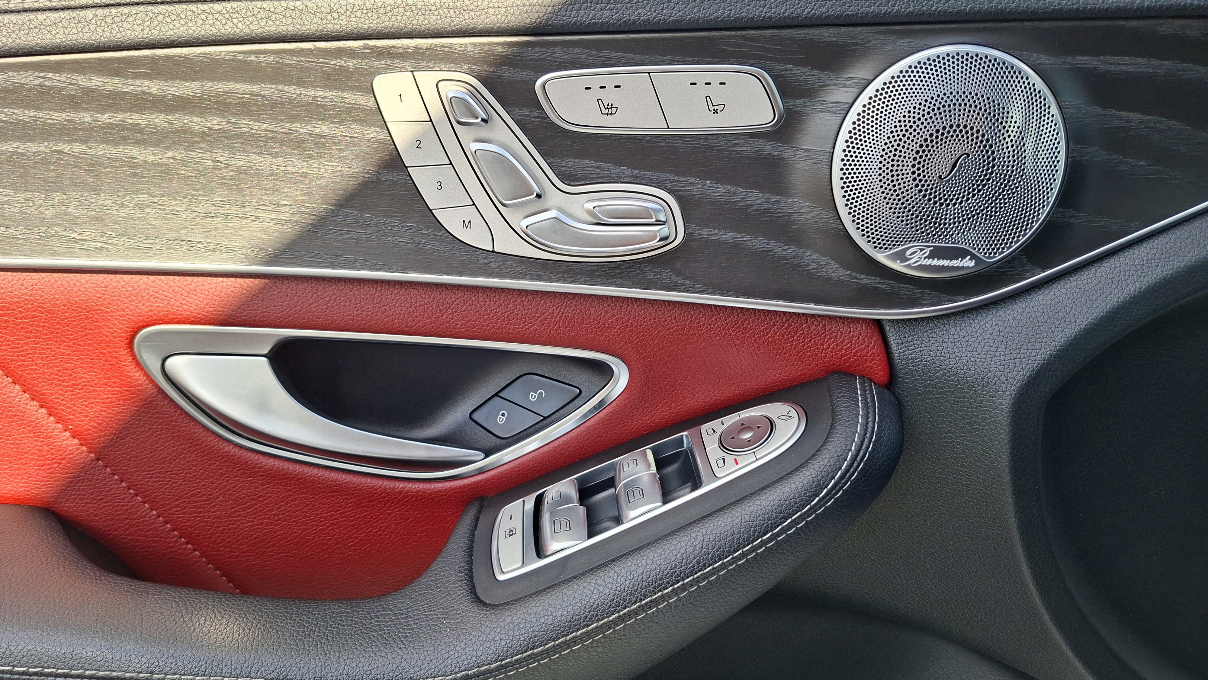 Used 2015 Mercedes-Benz C 400 4MATIC image 17