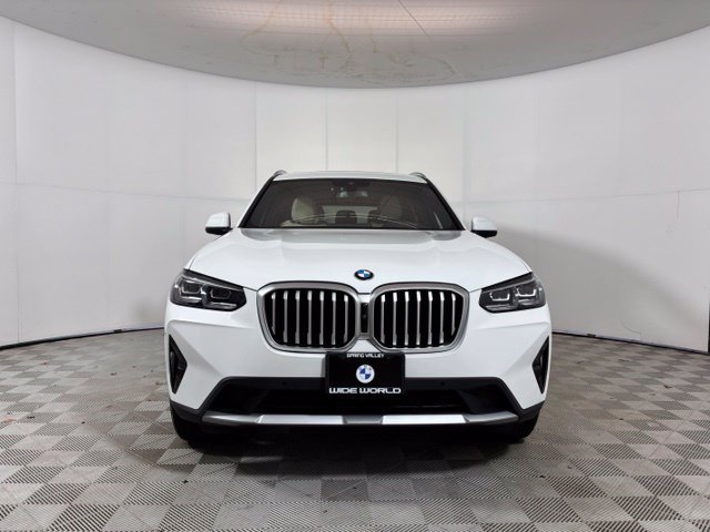 Used 2023 BMW X3 xDrive30i w/ Premium Package AWD/4WD image 2