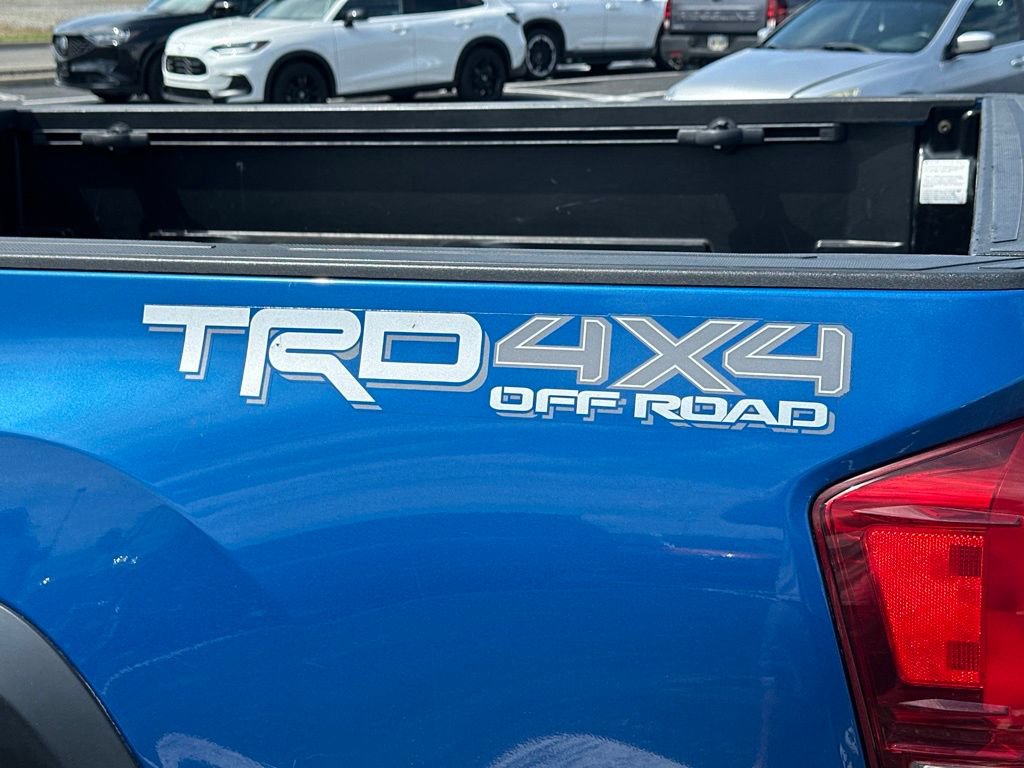 Used 2016 Toyota Tacoma TRD Off-Road w/ Towing Package AWD/4WD image 4