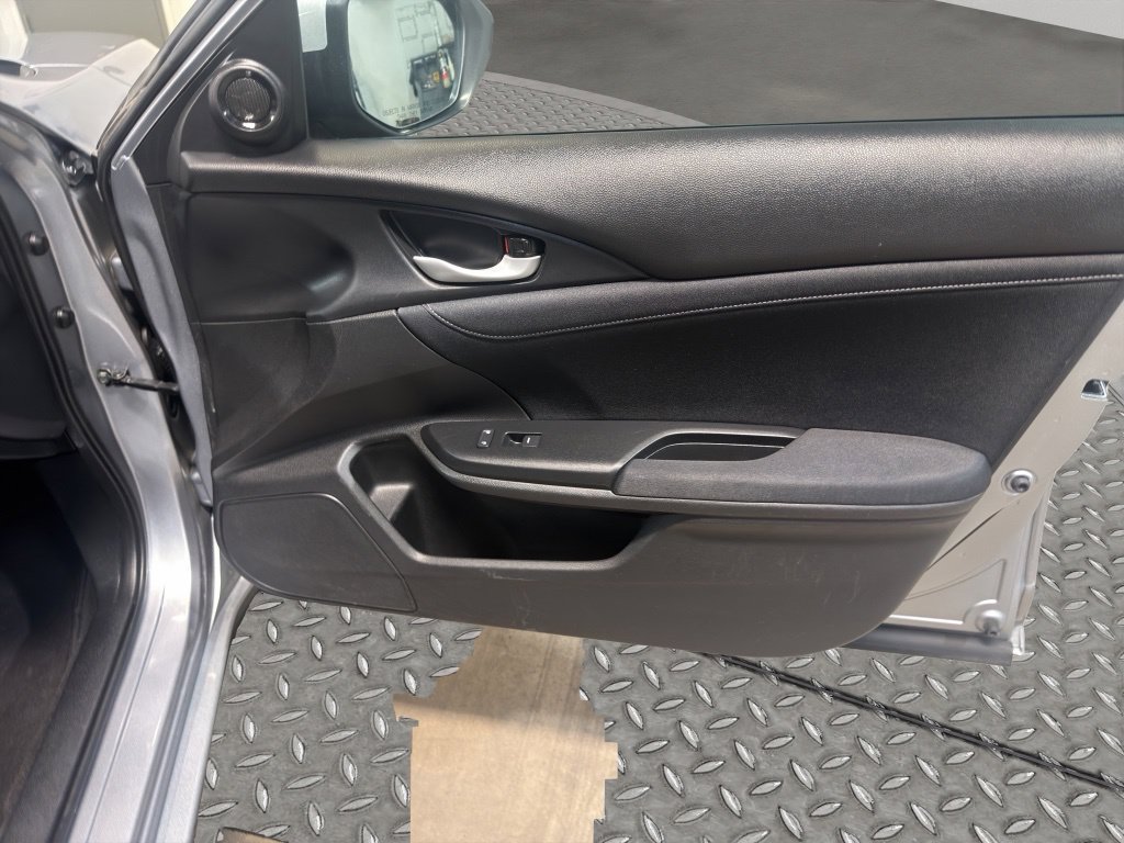 Used 2020 Honda Insight EX image 21