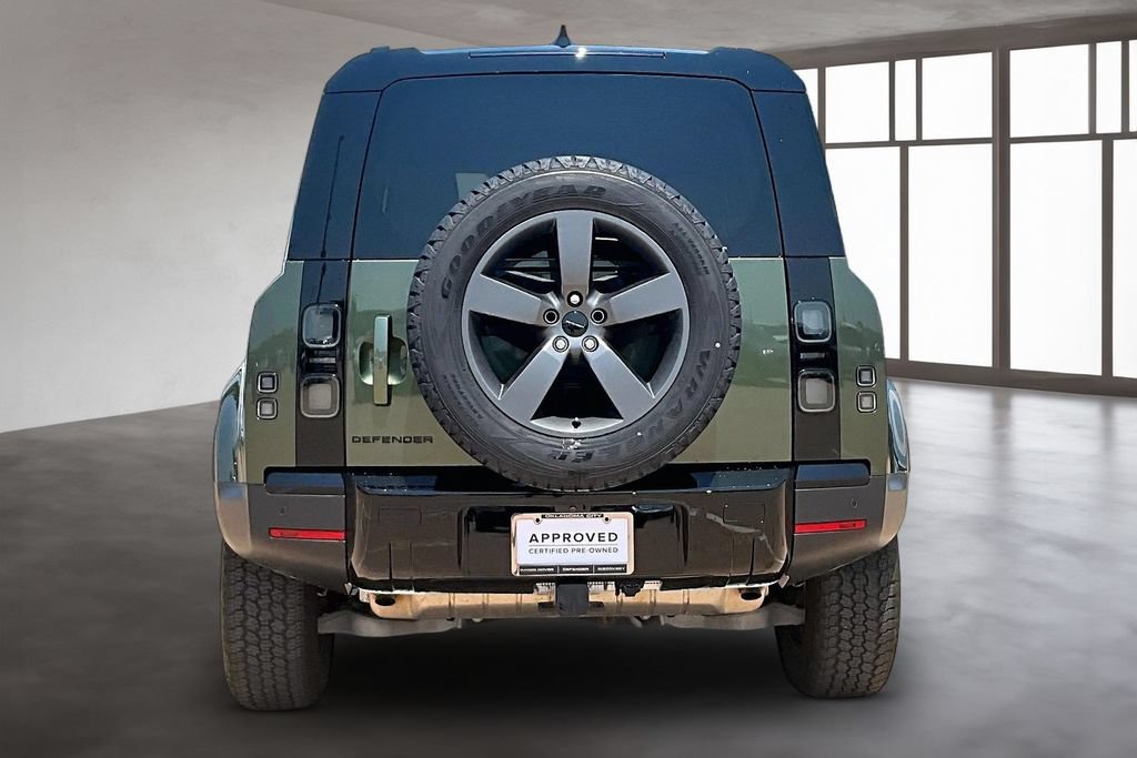 Certified 2026 Land Rover Defender 110 S AWD/4WD image 4
