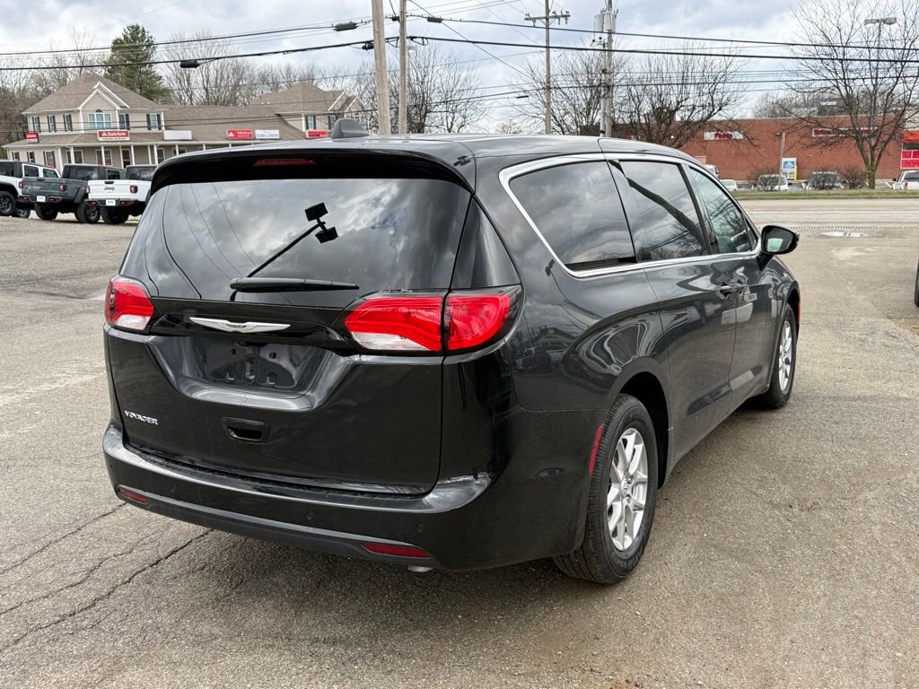 New 2026 Chrysler Voyager LX image 6