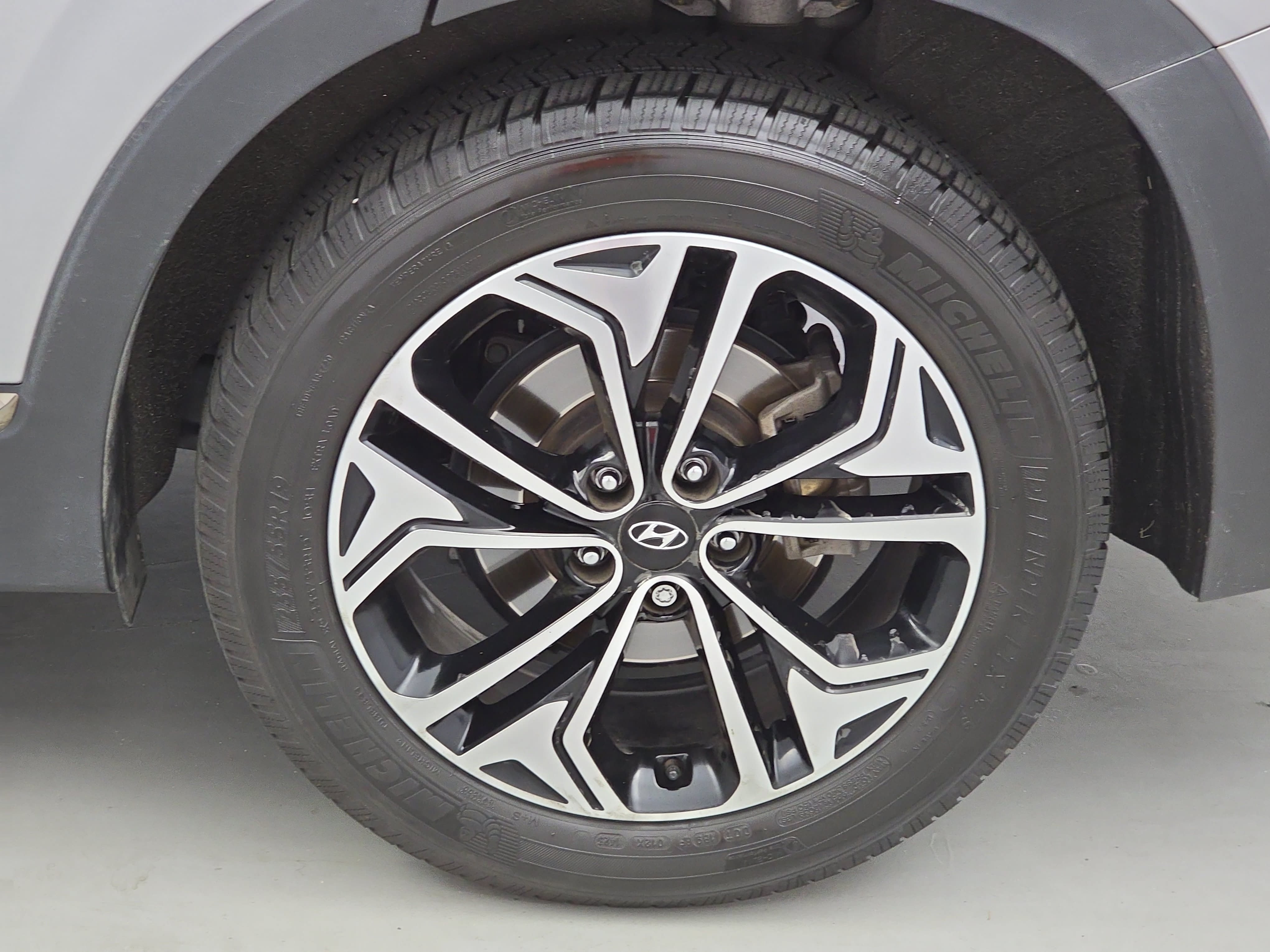 Used 2020 Hyundai Santa Fe Limited FWD image 34