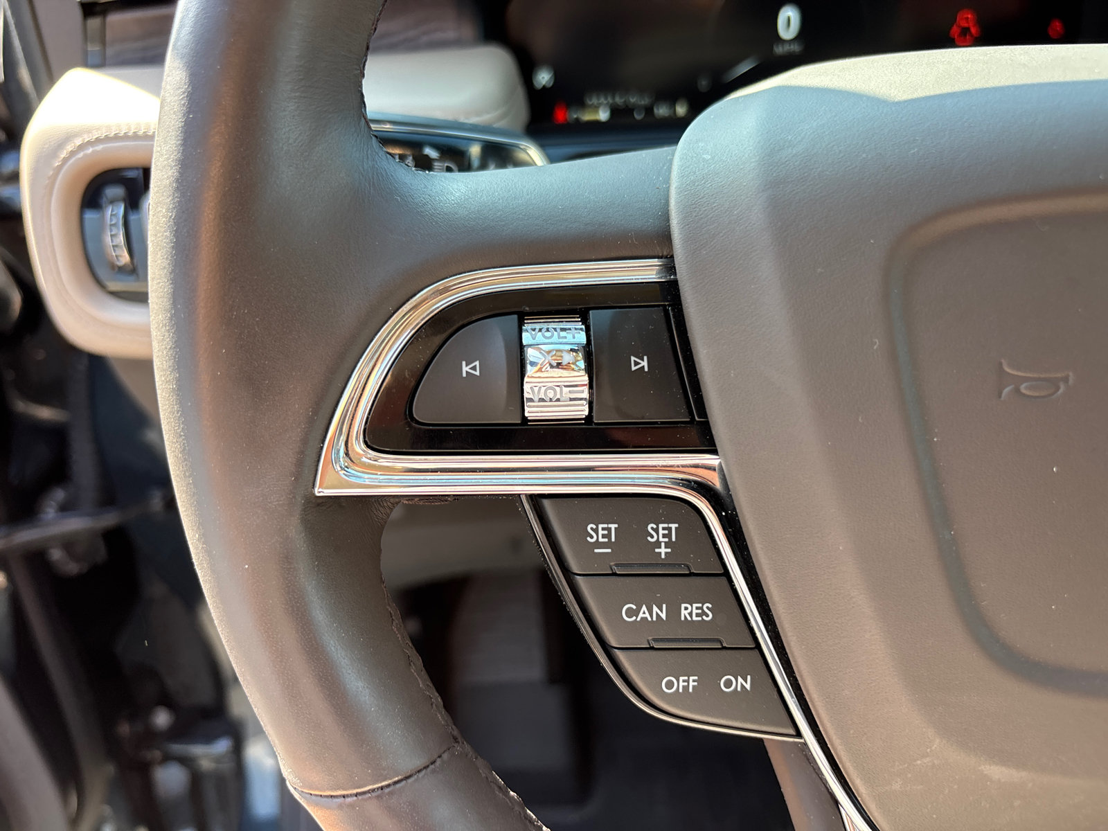 Certified 2023 Lincoln Nautilus Reserve w/ Cargo Utility Package AWD/4WD image 17