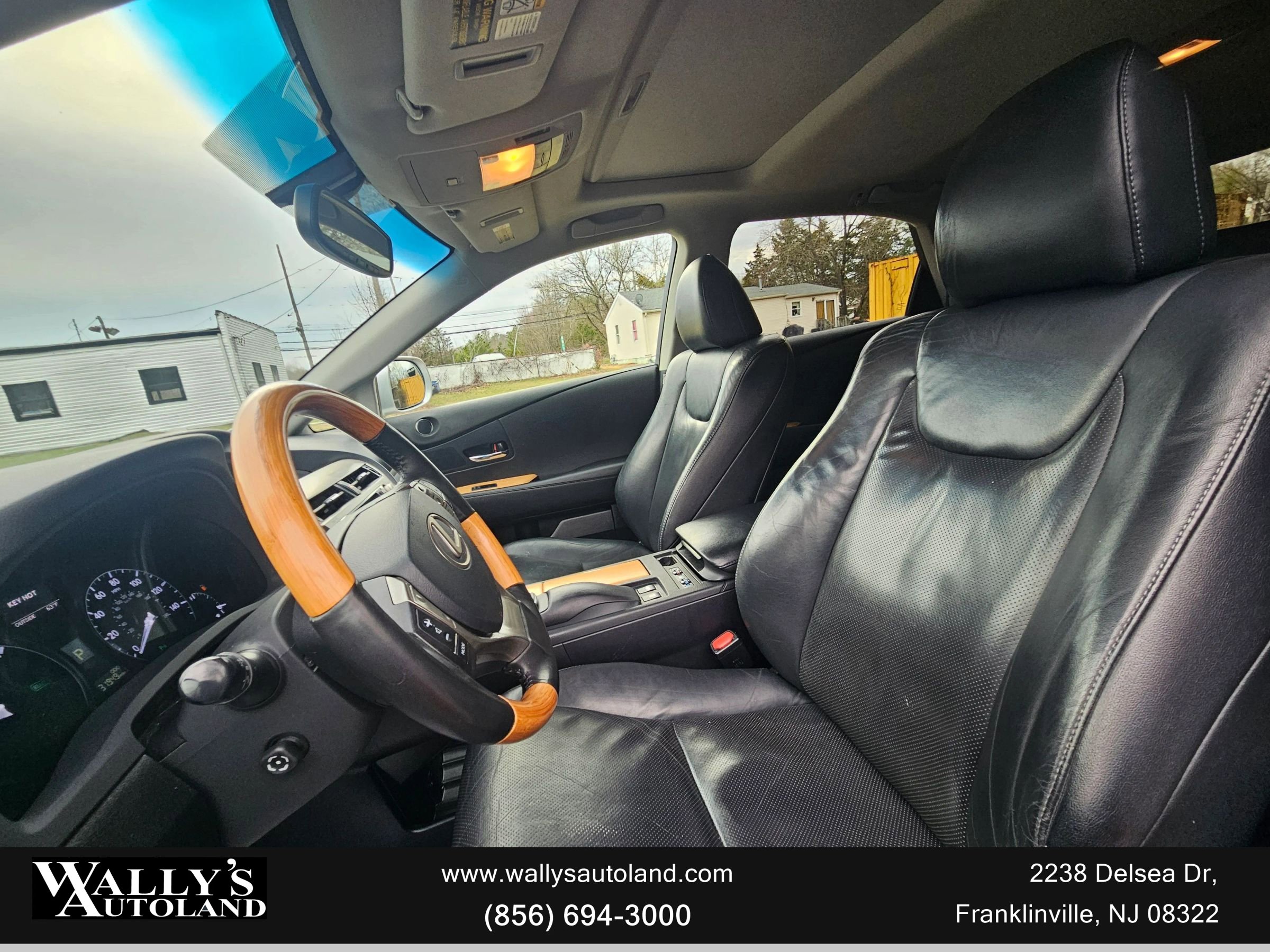 Used 2015 Lexus RX 450h AWD image 18