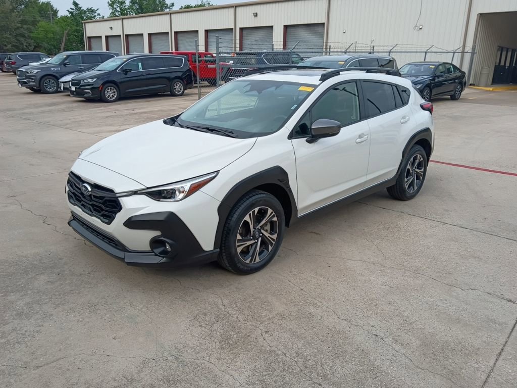 Used 2025 Subaru Crosstrek 2.0i Premium image 1
