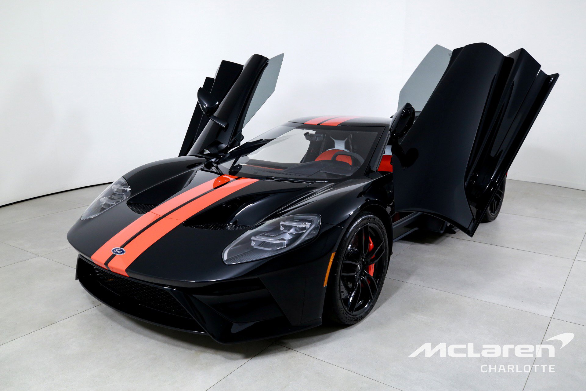 Used 2019 Ford GT RWD image 5