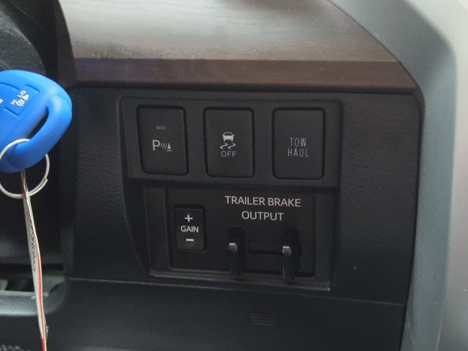 Certified 2019 Toyota Tundra Limited w/ Limited Premium Package image 22