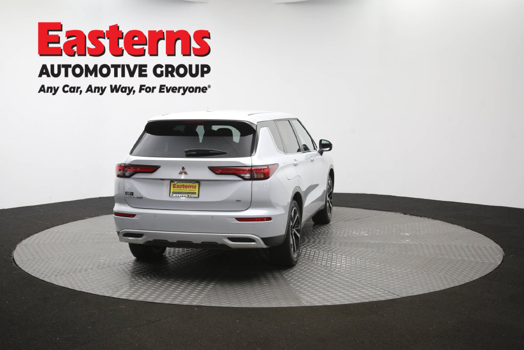 Used 2024 Mitsubishi Outlander SE FWD image 41