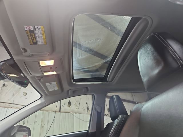 Used 2018 Toyota RAV4 Limited w/ Advanced Technology Package image 18