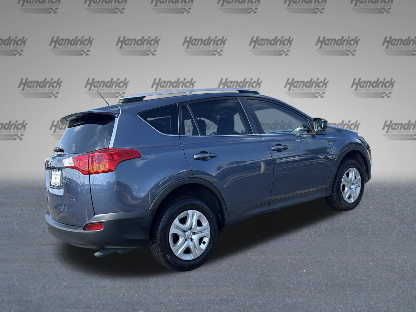 Used 2013 Toyota RAV4 LE FWD image 10