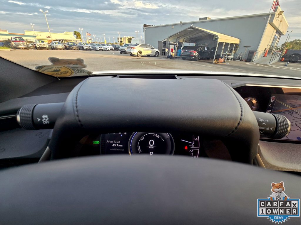 Used 2021 Lexus ES 300h Ultra Luxury w/ Accessory Package FWD image 38