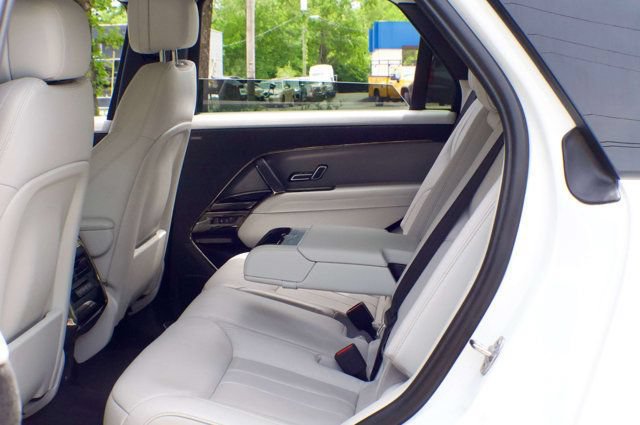 Used 2023 Land Rover Range Rover Sport SE AWD/4WD image 45