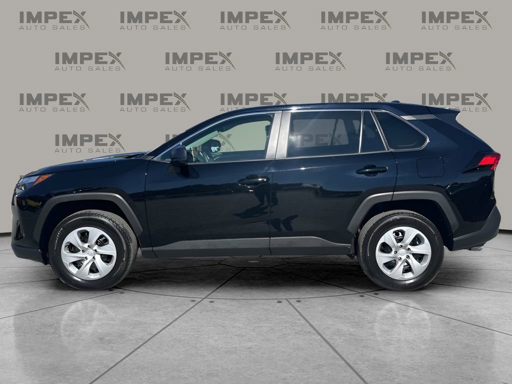 Used 2024 Toyota RAV4 LE image 2