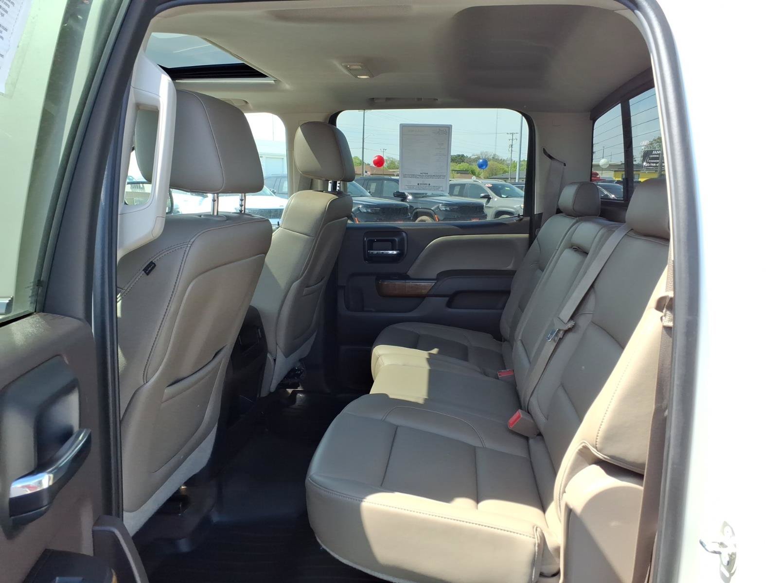 Used 2015 GMC Sierra 1500 SLT w/ SLT Crew Cab Value Package AWD/4WD image 11