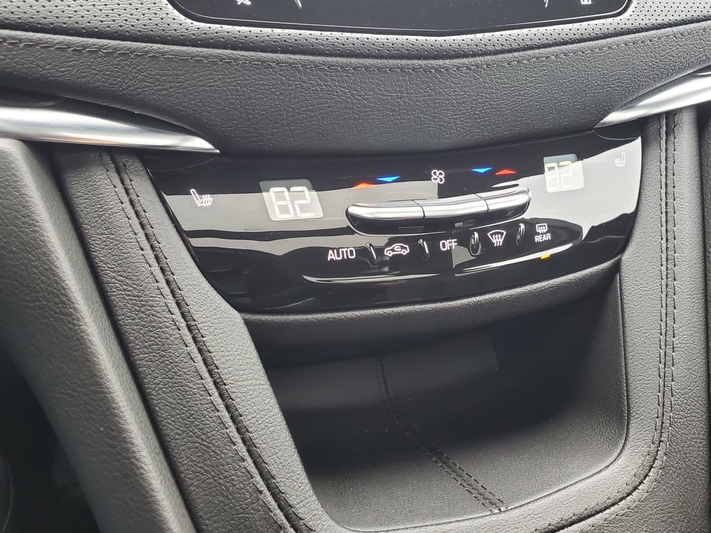 Certified 2023 Cadillac XT5 Premium Luxury image 37