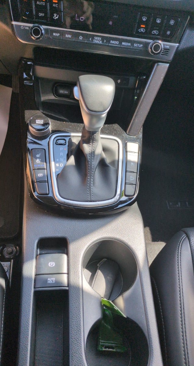 Certified 2024 Kia Seltos SX w/ SX Sunroof Package AWD/4WD image 21