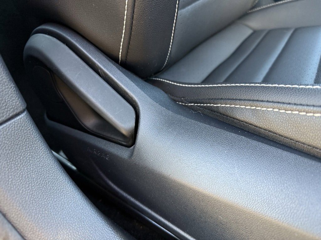 Used 2024 Volkswagen Jetta SE image 37