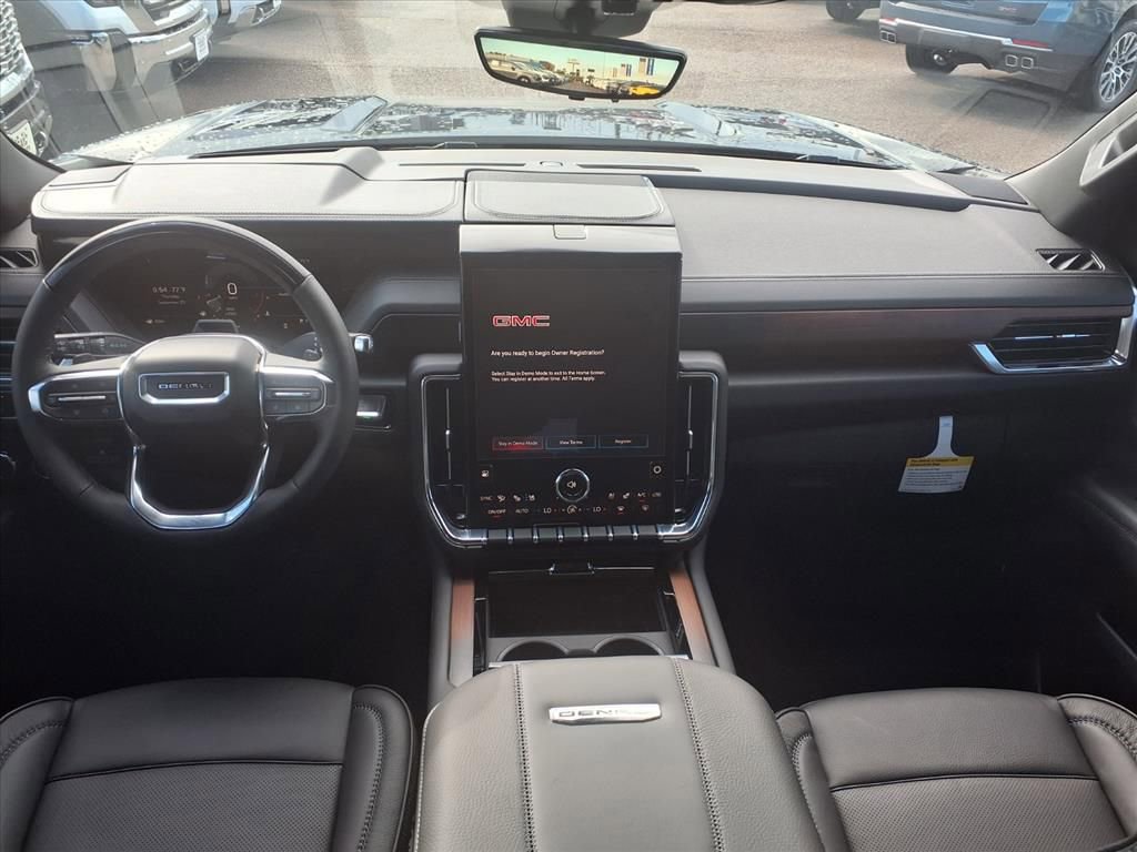 New 2026 GMC Yukon Denali w/ Denali Reserve Package image 3