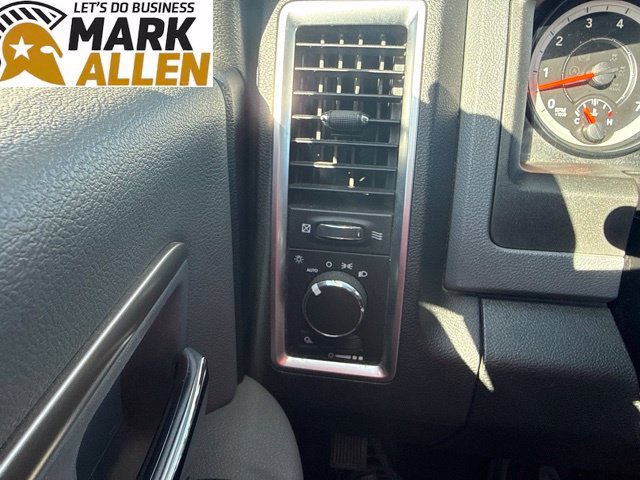 Used 2015 RAM 1500 Classic SLT w/ Remote Start & Security Group AWD/4WD image 11