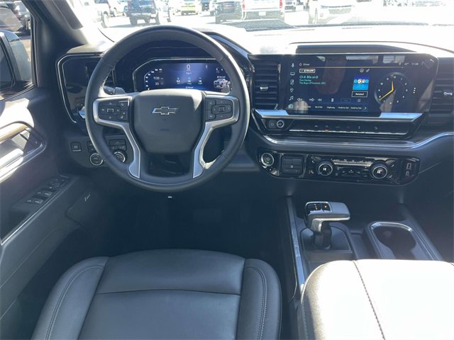 Used 2025 Chevrolet Silverado 1500 LT Trail Boss w/ Convenience Package II image 15