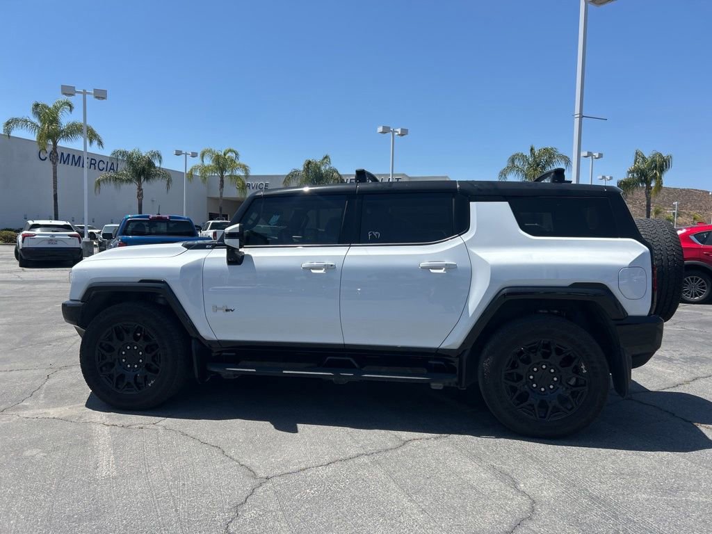 Used 2024 GMC Hummer EV 2X w/ LPO, Roof Cross Rail Package AWD/4WD image 9