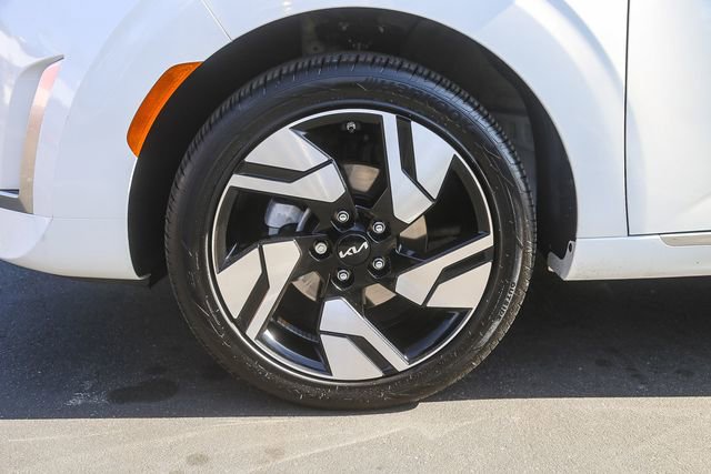 Certified 2025 Kia Soul GT-Line image 13