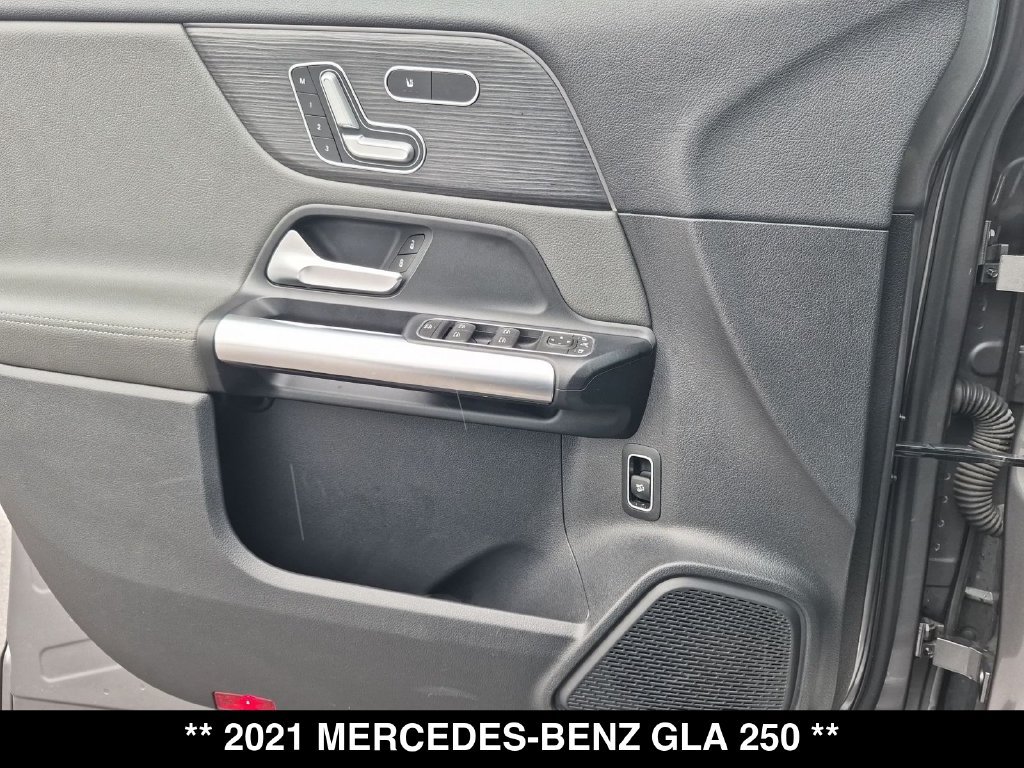 Certified 2021 Mercedes-Benz GLA 250 4MATIC image 25