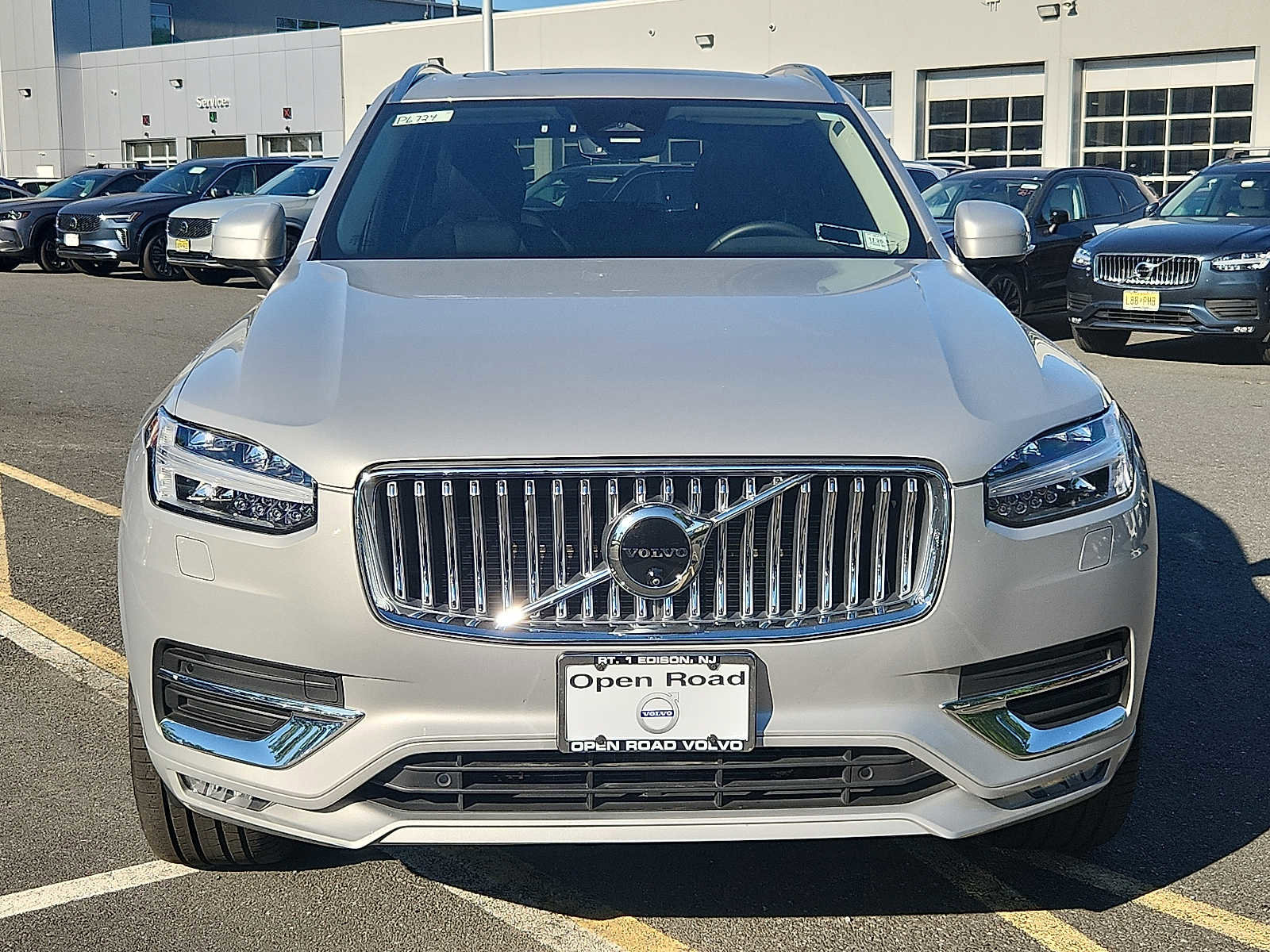 Certified 2024 Volvo XC90 B6 Plus w/ Protection Package Premier AWD/4WD image 2